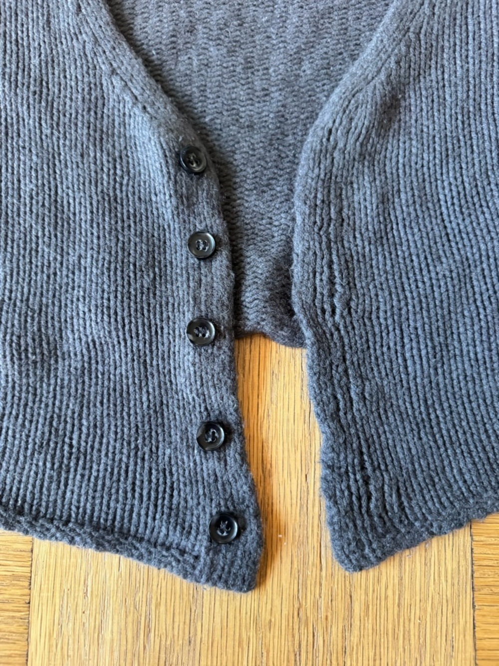 Sablyn Cashmere Cropped Cardigan Sweater Gray Grey Button Down Small - Picture 5 of 8
